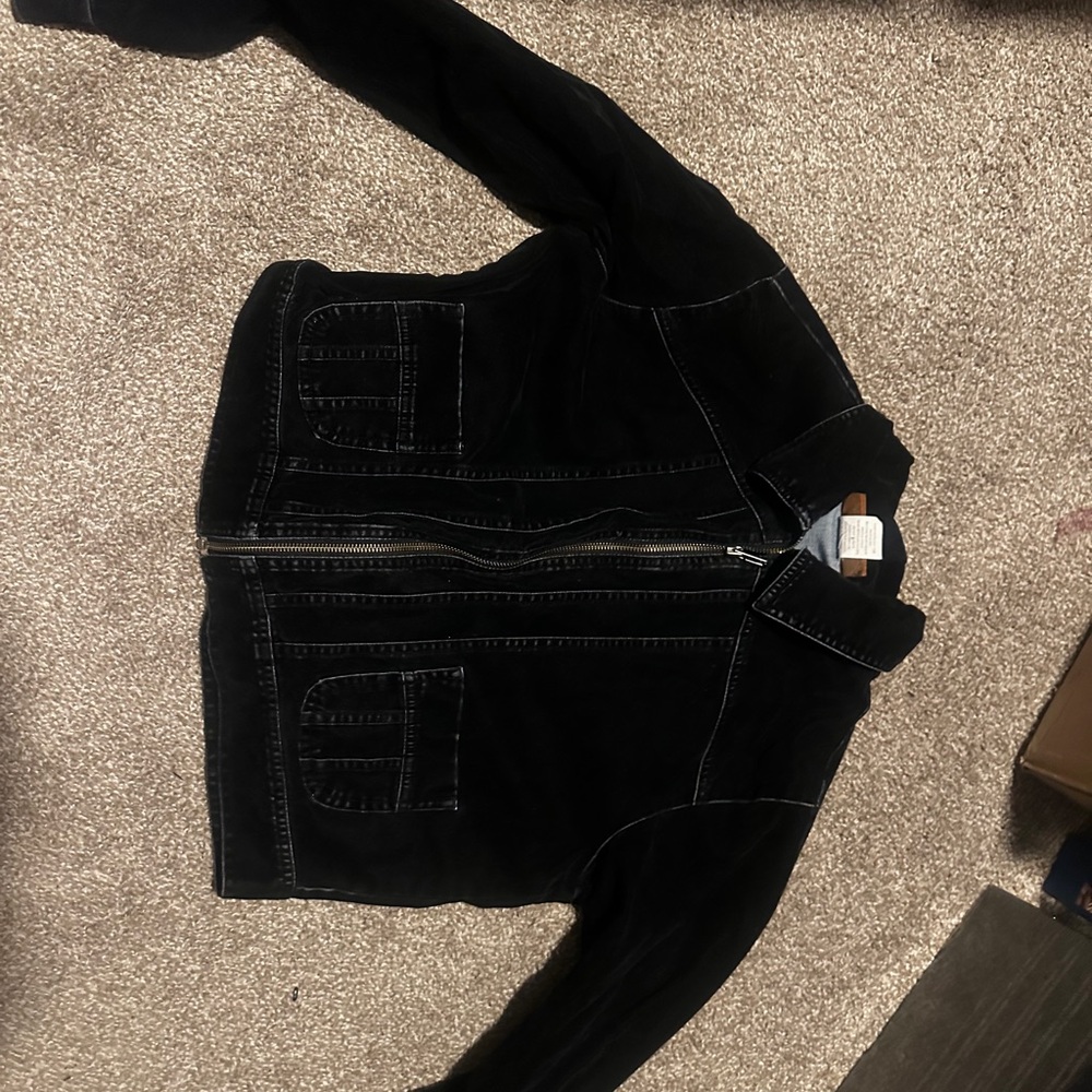 Black velvet material jacket